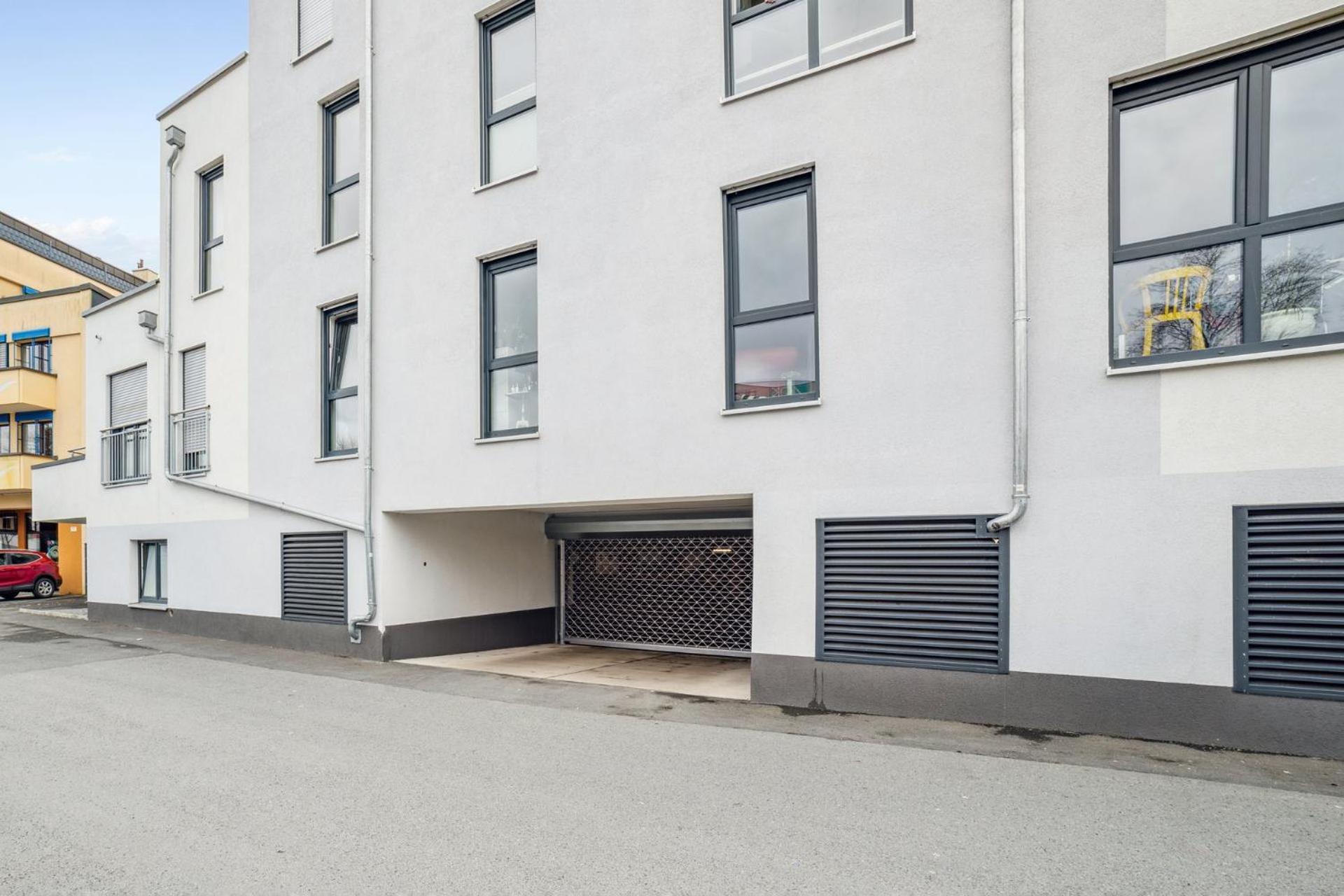 Sali Homes Elegant And Stylish Retreat In Heart Of Bayreuth, Close To River Εξωτερικό φωτογραφία
