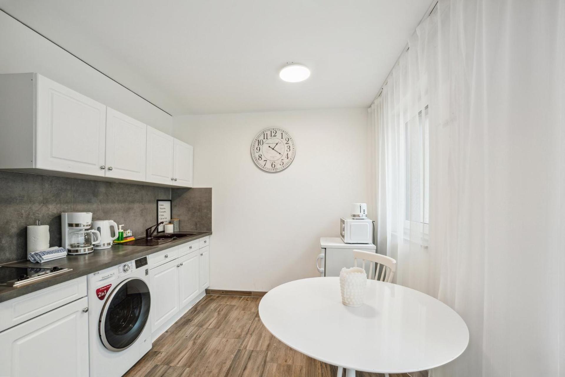 Sali Homes Elegant And Stylish Retreat In Heart Of Bayreuth, Close To River Εξωτερικό φωτογραφία